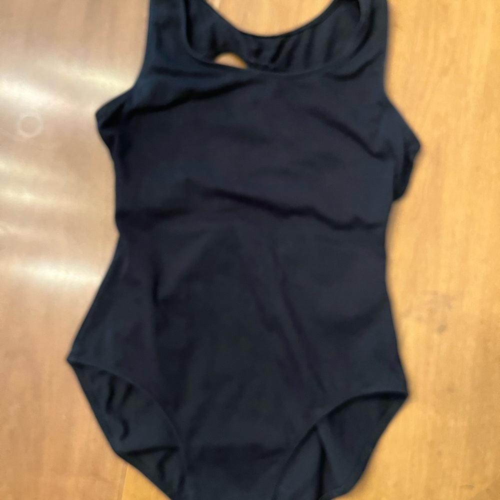 Danz N Motion black strappy back leotard. Size small